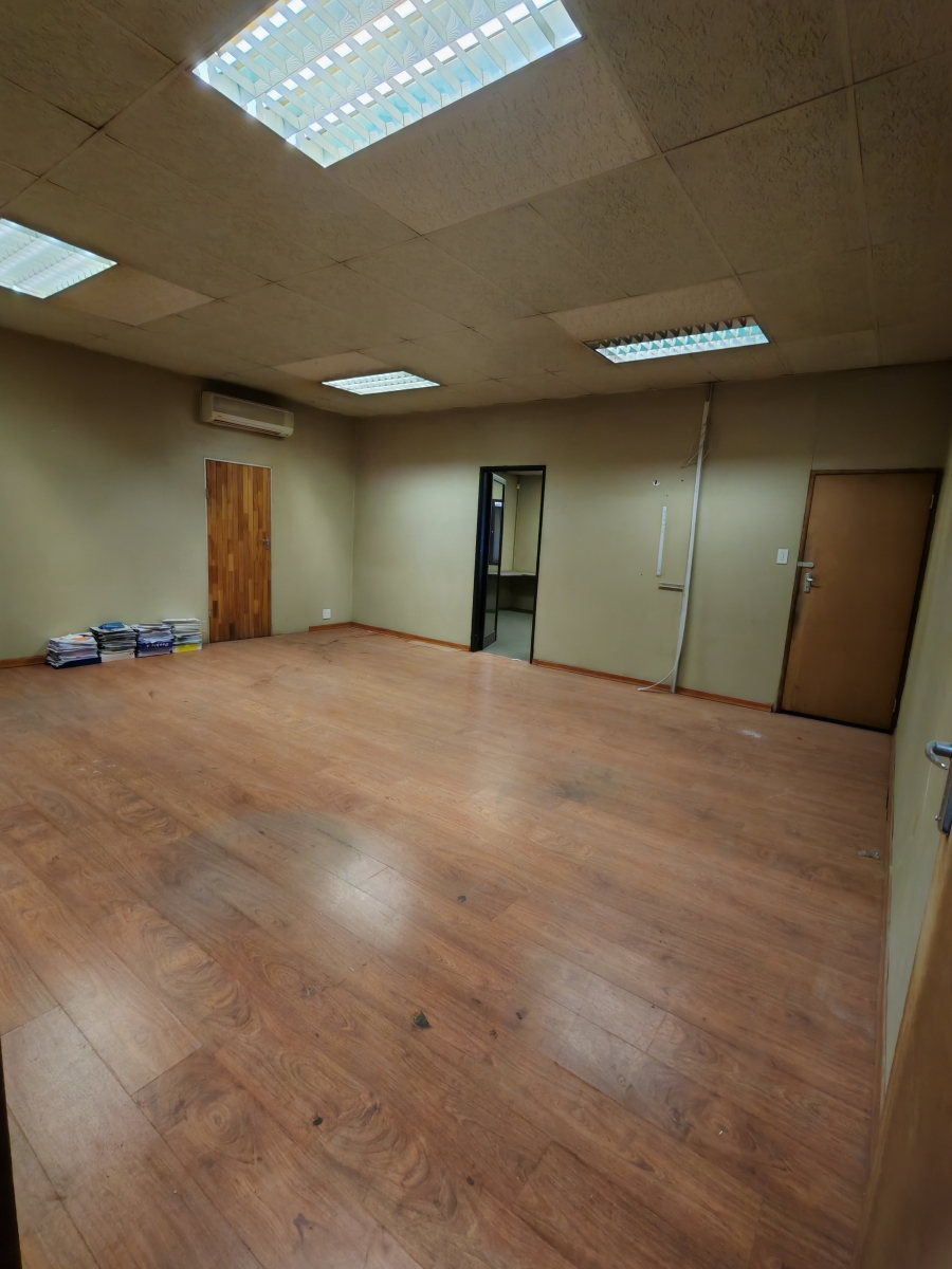 To Let Commercial Property for Rent in Hennopspark Gauteng