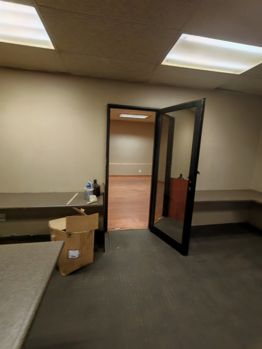To Let Commercial Property for Rent in Hennopspark Gauteng