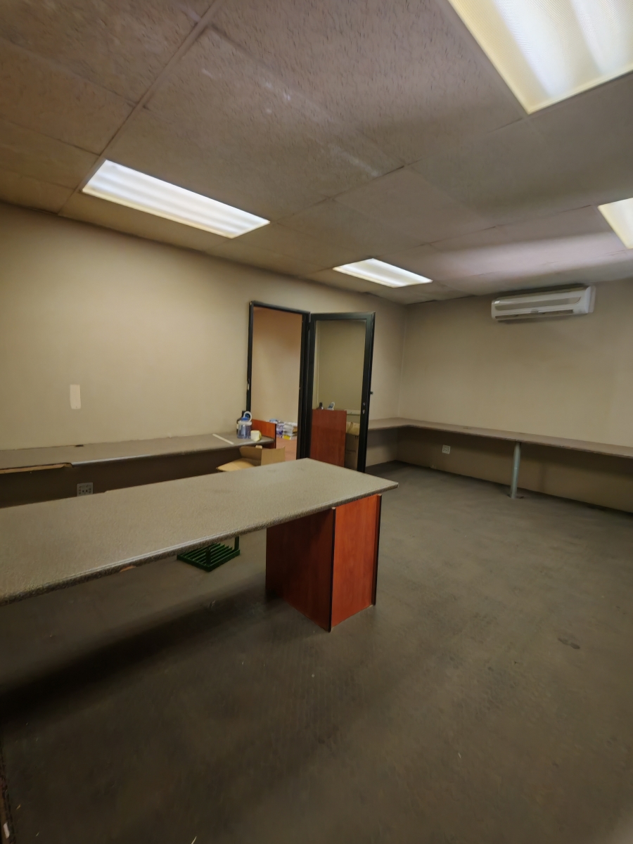To Let Commercial Property for Rent in Hennopspark Gauteng