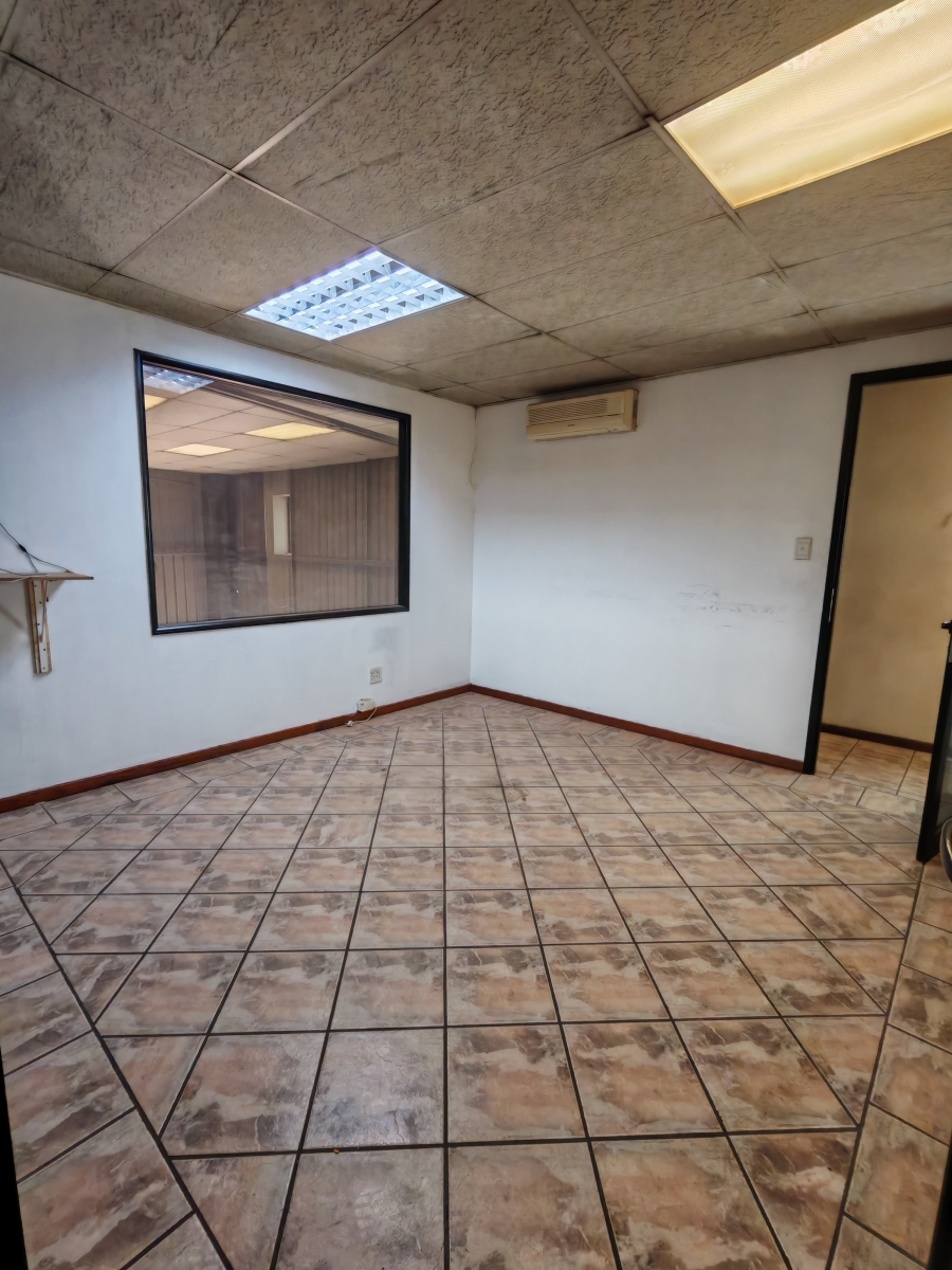 To Let Commercial Property for Rent in Hennopspark Gauteng