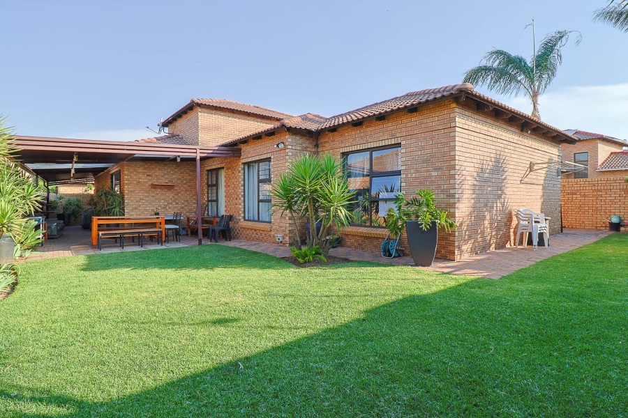 3 Bedroom Property for Sale in New Market Park Gauteng