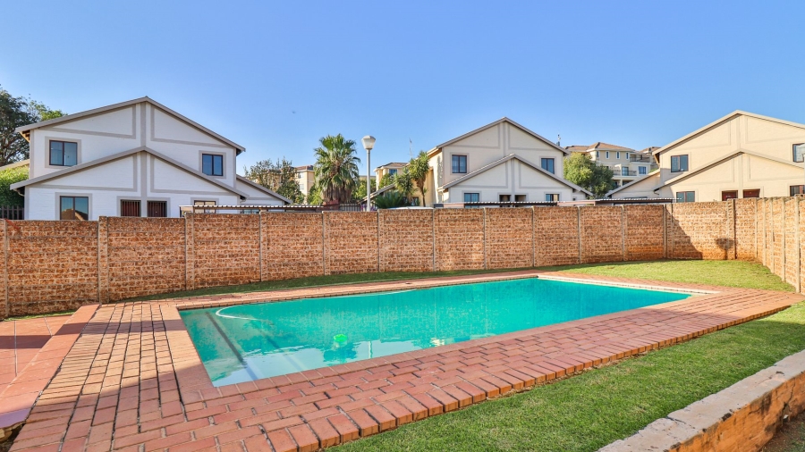 3 Bedroom Property for Sale in Carlswald Gauteng