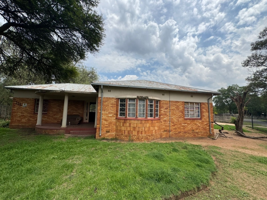3 Bedroom Property for Sale in Dunnottar Gauteng