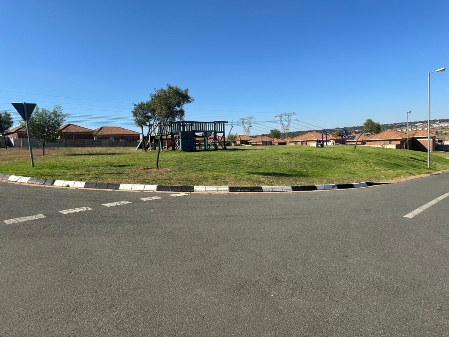 3 Bedroom Property for Sale in Olievenhoutbosch Gauteng