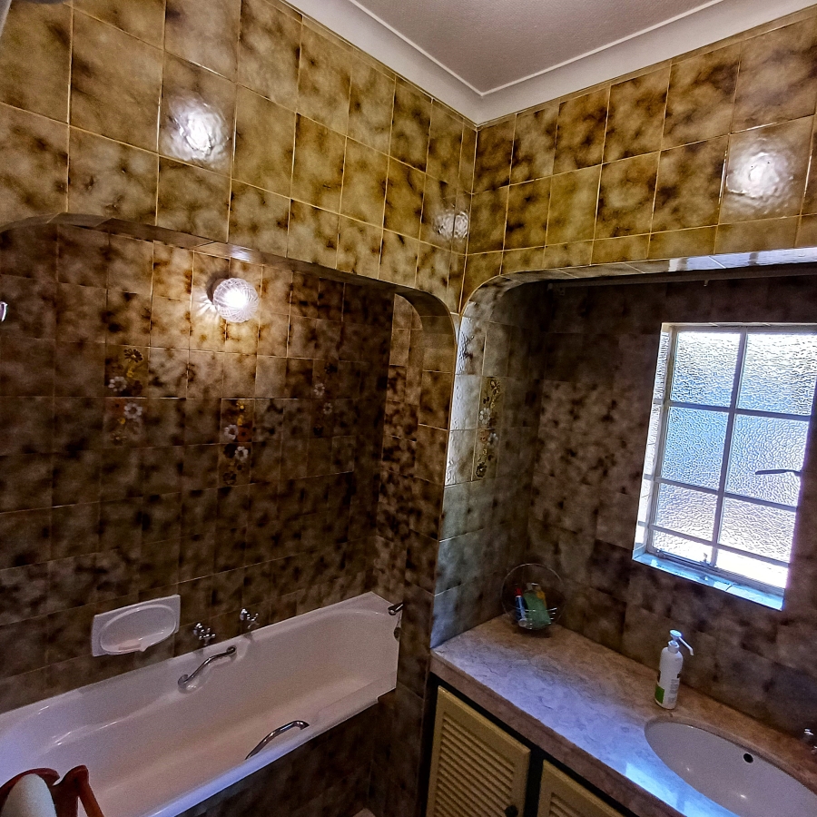 4 Bedroom Property for Sale in Rietfontein AH Gauteng