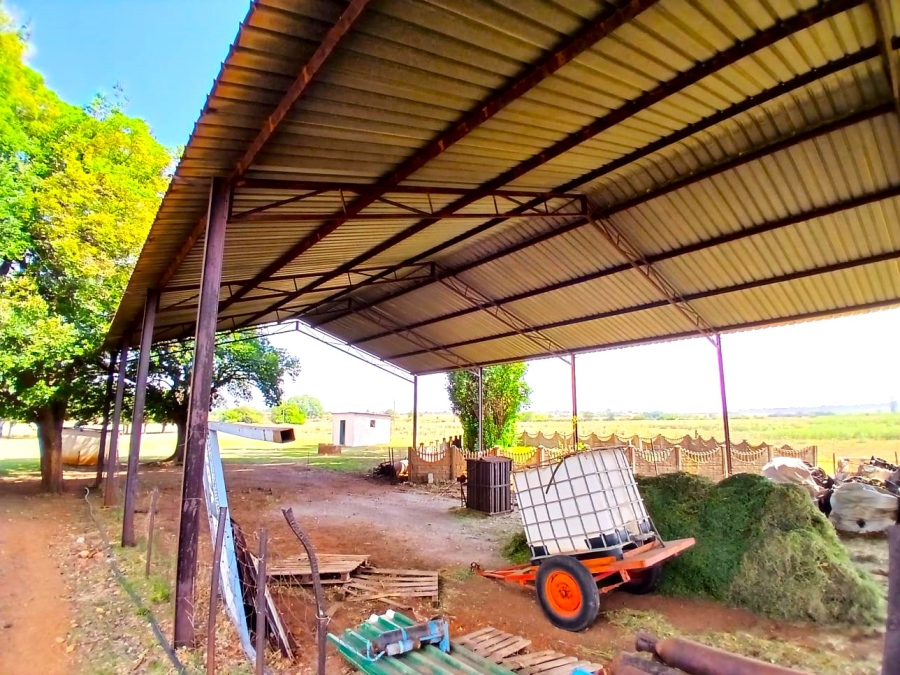 4 Bedroom Property for Sale in Rietfontein AH Gauteng