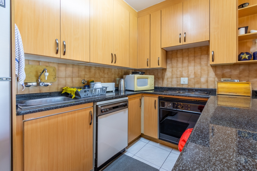 2 Bedroom Property for Sale in Rivierra Villas Gauteng