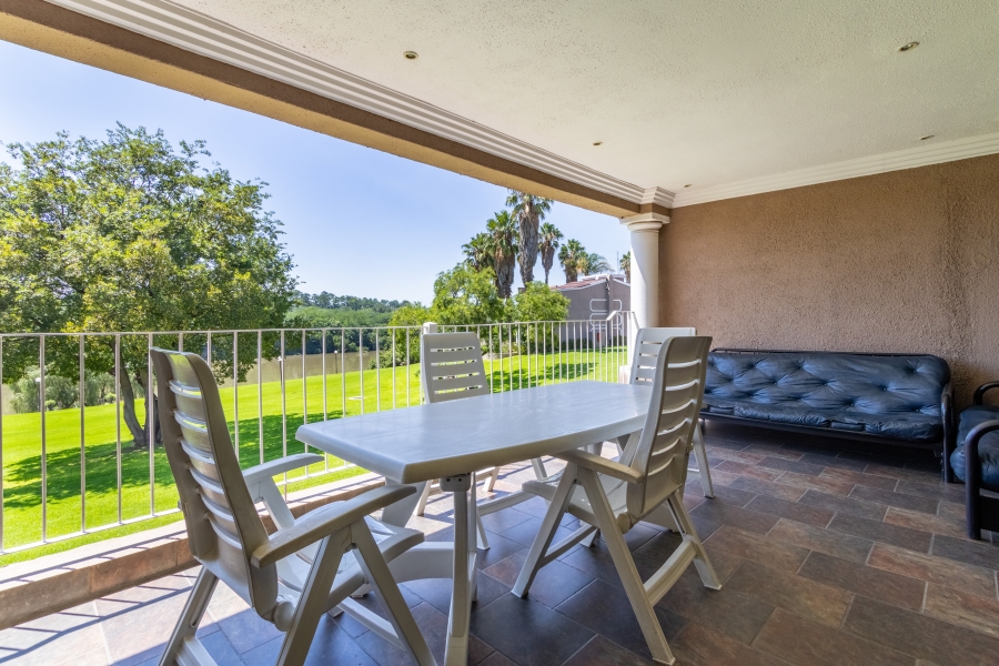 2 Bedroom Property for Sale in Rivierra Villas Gauteng