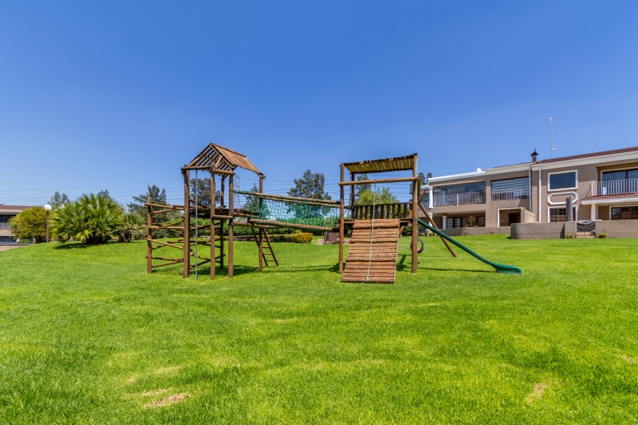 2 Bedroom Property for Sale in Rivierra Villas Gauteng