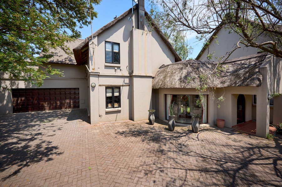 4 Bedroom Property for Sale in Carlswald Estate Gauteng