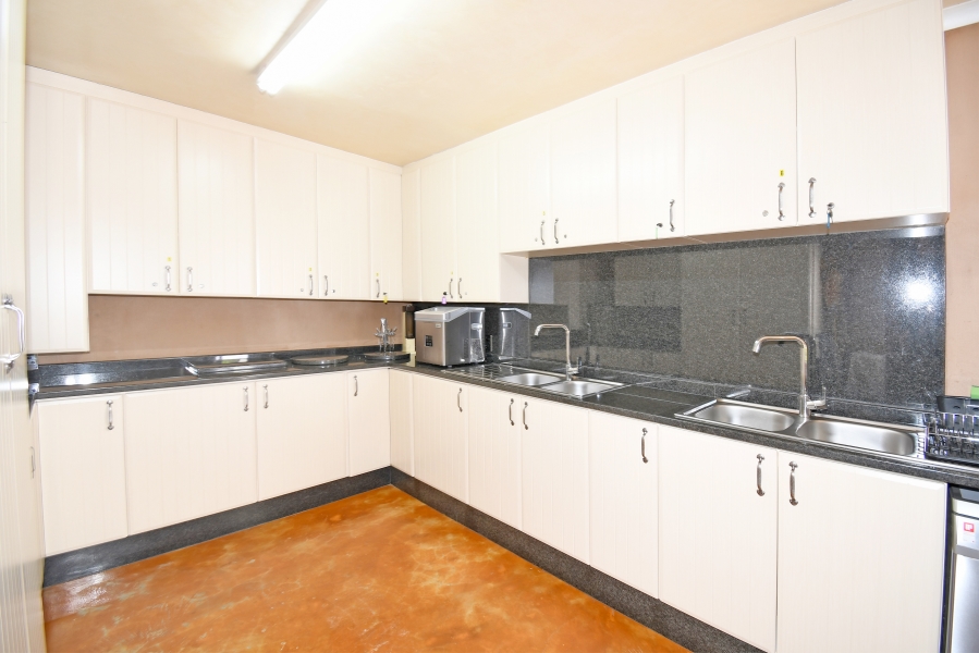 12 Bedroom Property for Sale in Ferndale Gauteng