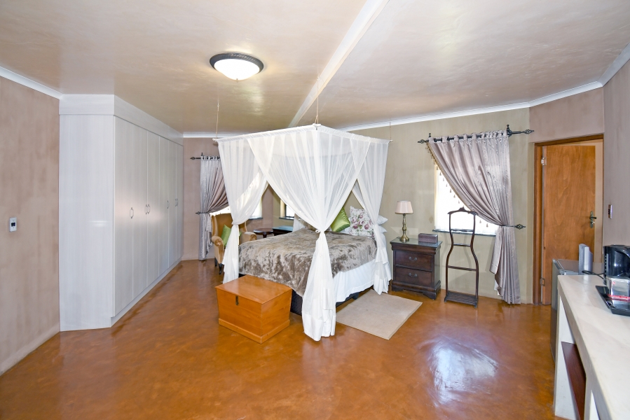 12 Bedroom Property for Sale in Ferndale Gauteng