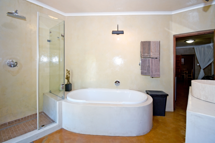 12 Bedroom Property for Sale in Ferndale Gauteng