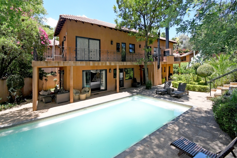 12 Bedroom Property for Sale in Ferndale Gauteng