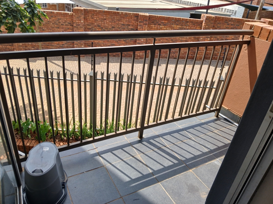 2 Bedroom Property for Sale in Murrayfield Gauteng
