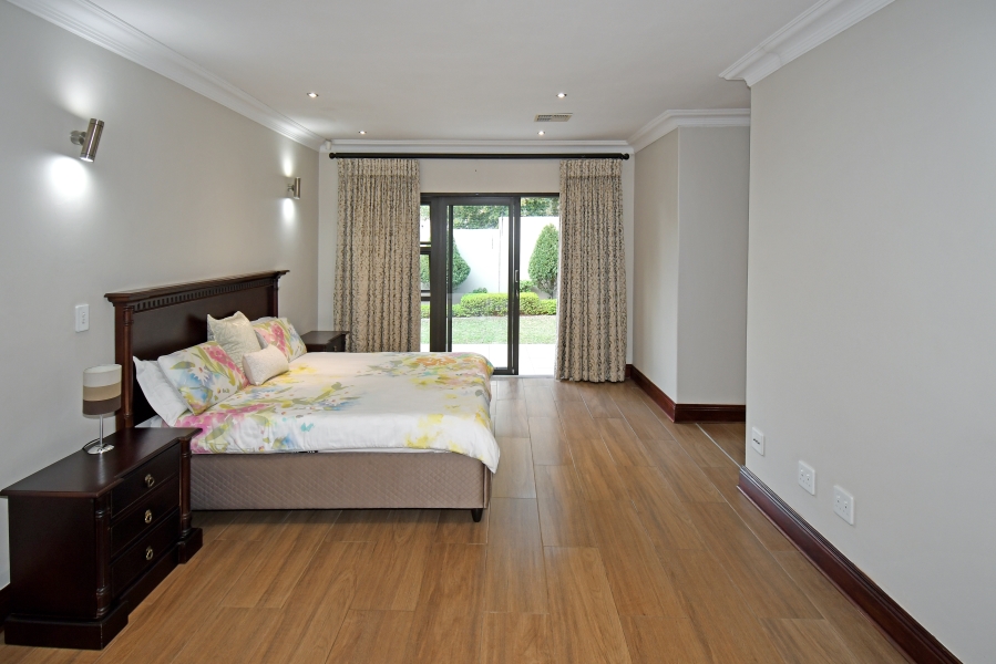 5 Bedroom Property for Sale in Bryanston Gauteng