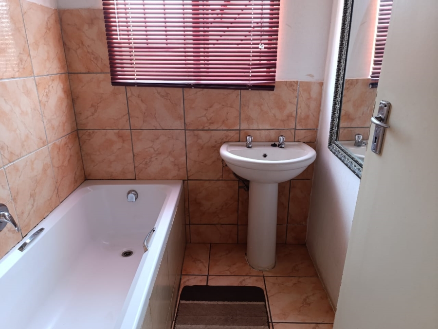 3 Bedroom Property for Sale in Soshanguve East Ext 6 Gauteng