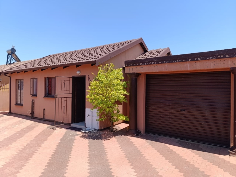 3 Bedroom Property for Sale in Soshanguve East Ext 6 Gauteng