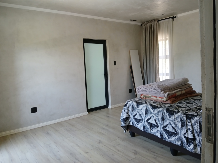 5 Bedroom Property for Sale in Val de Grace Gauteng