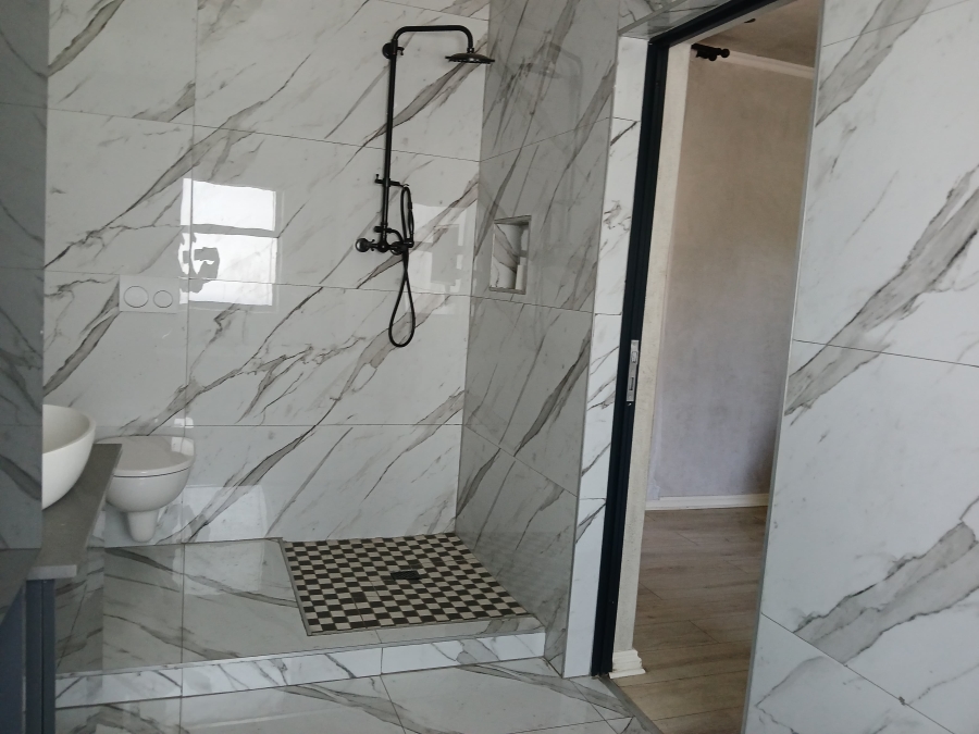 5 Bedroom Property for Sale in Val de Grace Gauteng