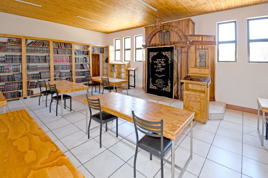 10 Bedroom Property for Sale in Highlands North Gauteng