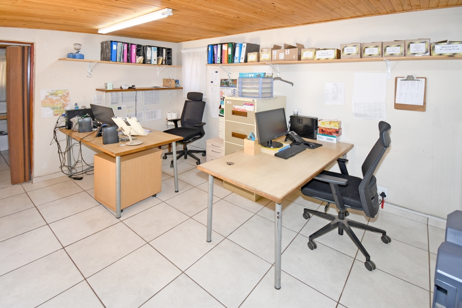 10 Bedroom Property for Sale in Highlands North Gauteng