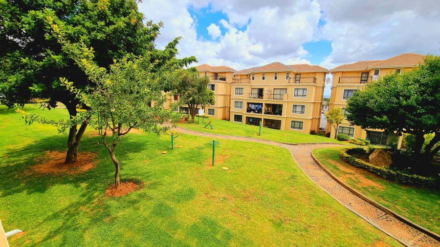 2 Bedroom Property for Sale in Halfway Gardens Gauteng
