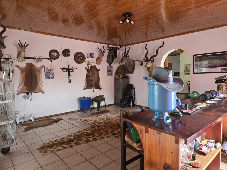 4 Bedroom Property for Sale in Oberholzer Gauteng