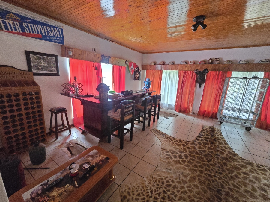 4 Bedroom Property for Sale in Oberholzer Gauteng