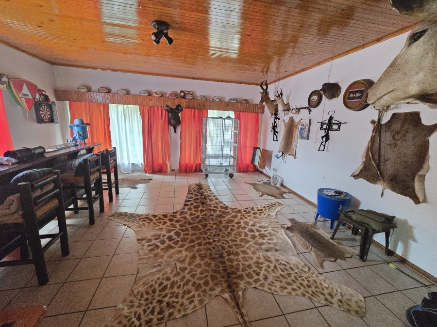 4 Bedroom Property for Sale in Oberholzer Gauteng