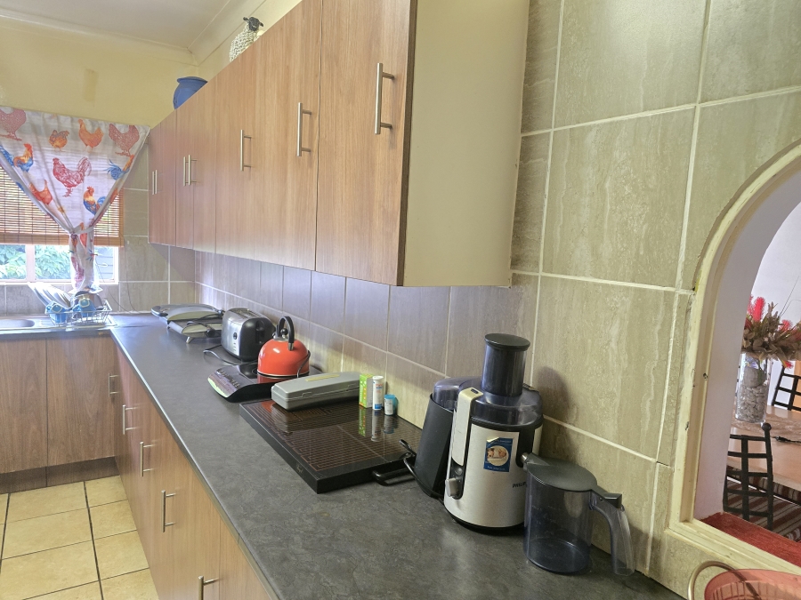 4 Bedroom Property for Sale in Oberholzer Gauteng