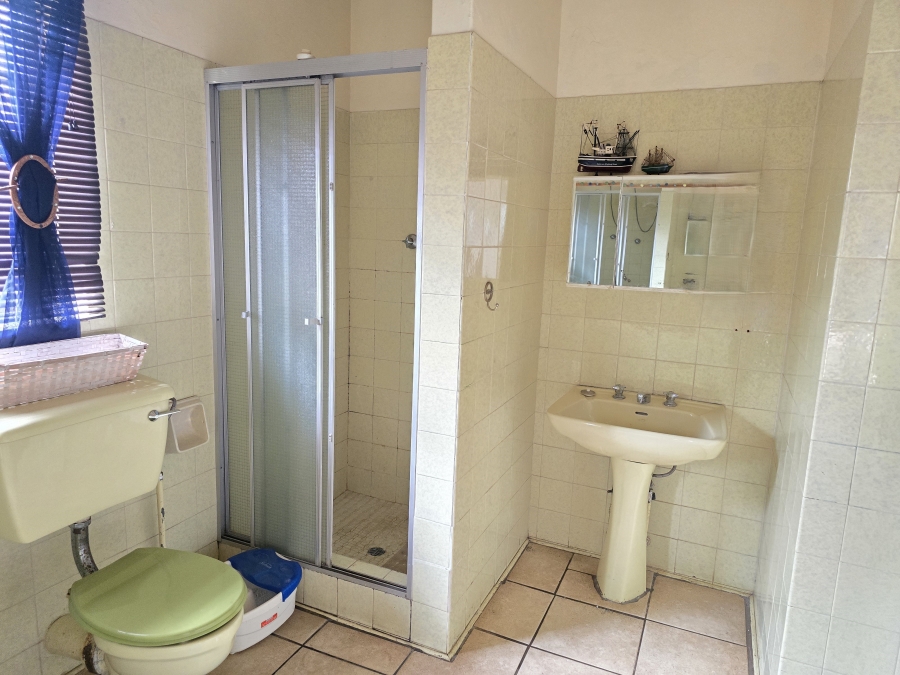 4 Bedroom Property for Sale in Oberholzer Gauteng