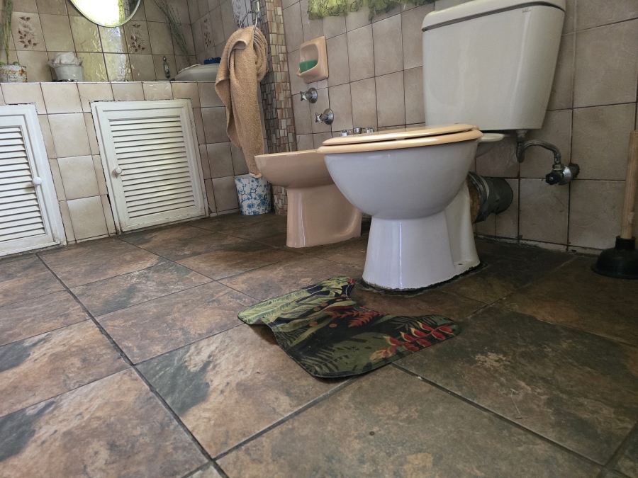 4 Bedroom Property for Sale in Oberholzer Gauteng