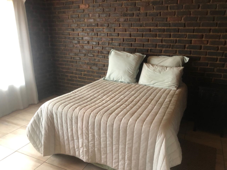 3 Bedroom Property for Sale in Van Der Westhuizen Gauteng