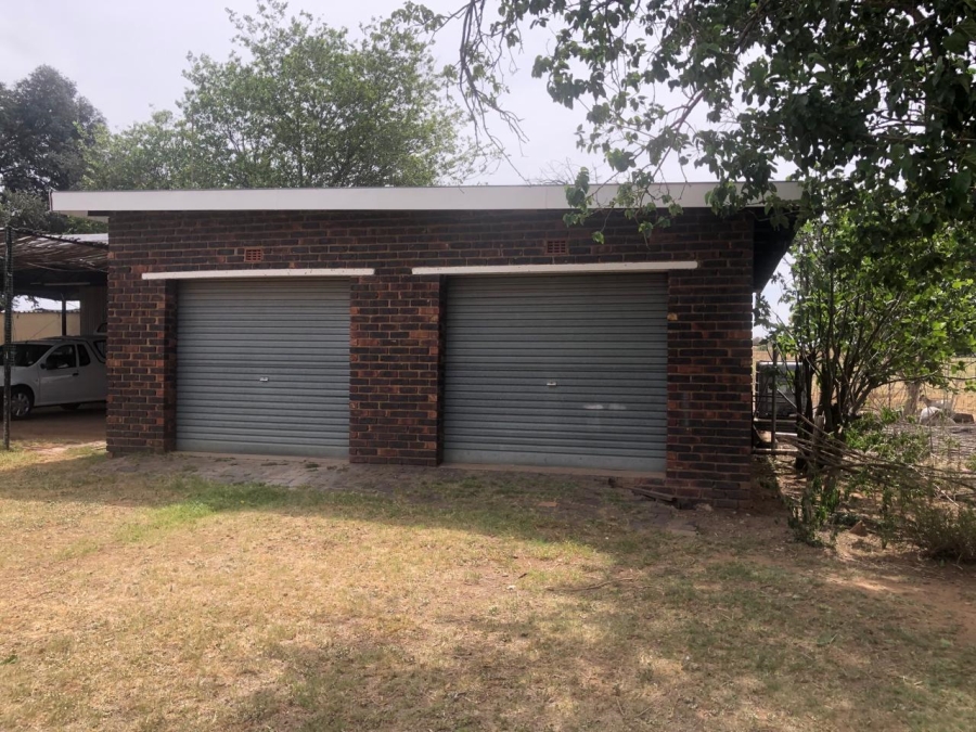 3 Bedroom Property for Sale in Van Der Westhuizen Gauteng