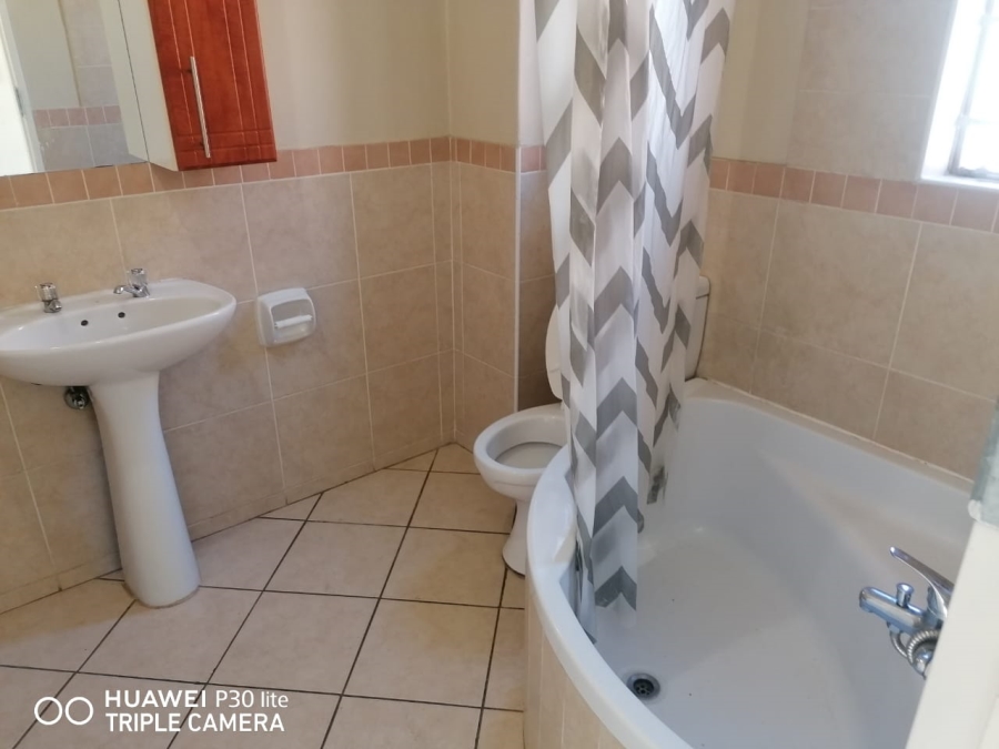 2 Bedroom Property for Sale in Equestria Gauteng