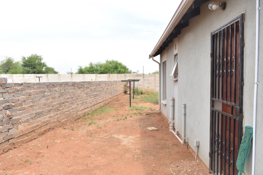 2 Bedroom Property for Sale in Rosslyn Gauteng