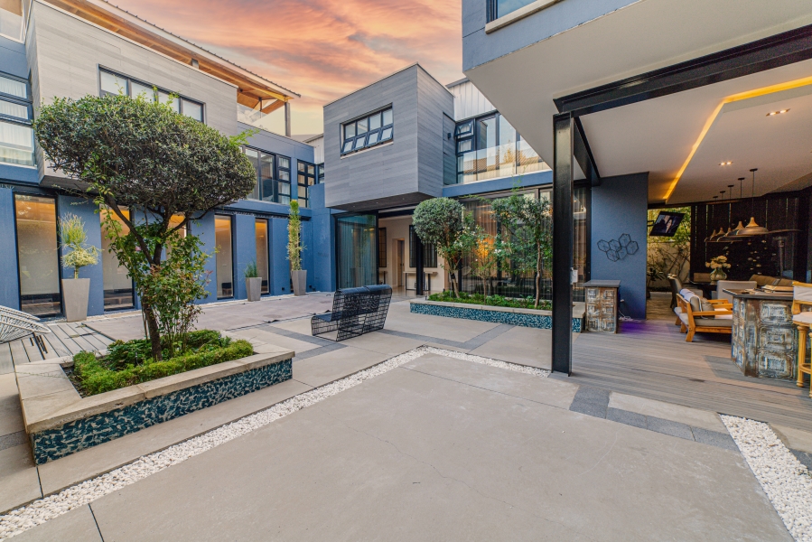 5 Bedroom Property for Sale in Steyn City Gauteng