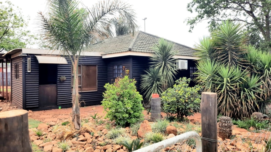 Commercial Property for Sale in Kameeldrift East Gauteng