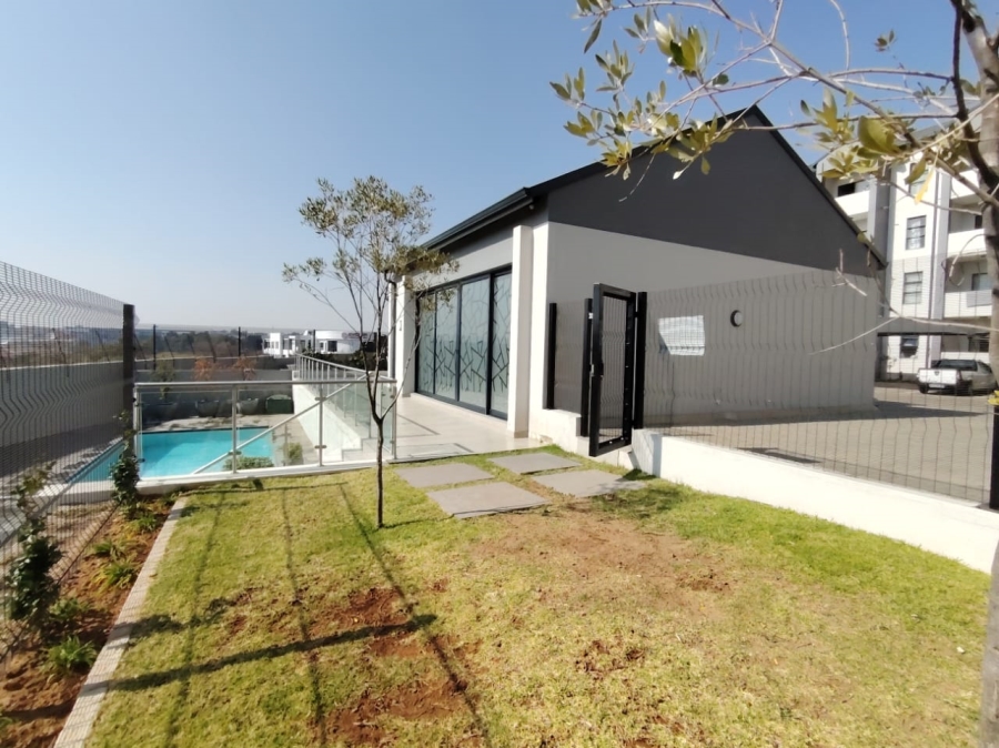 2 Bedroom Property for Sale in Midridge Park Gauteng