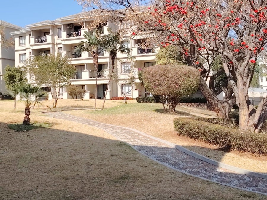 2 Bedroom Property for Sale in Noordwyk Gauteng