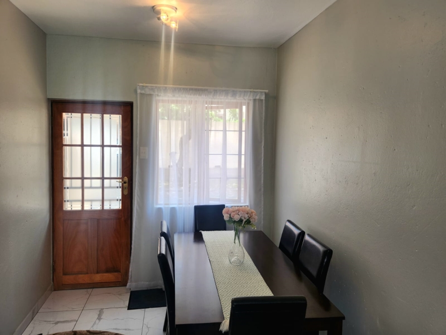 2 Bedroom Property for Sale in Noordwyk Gauteng