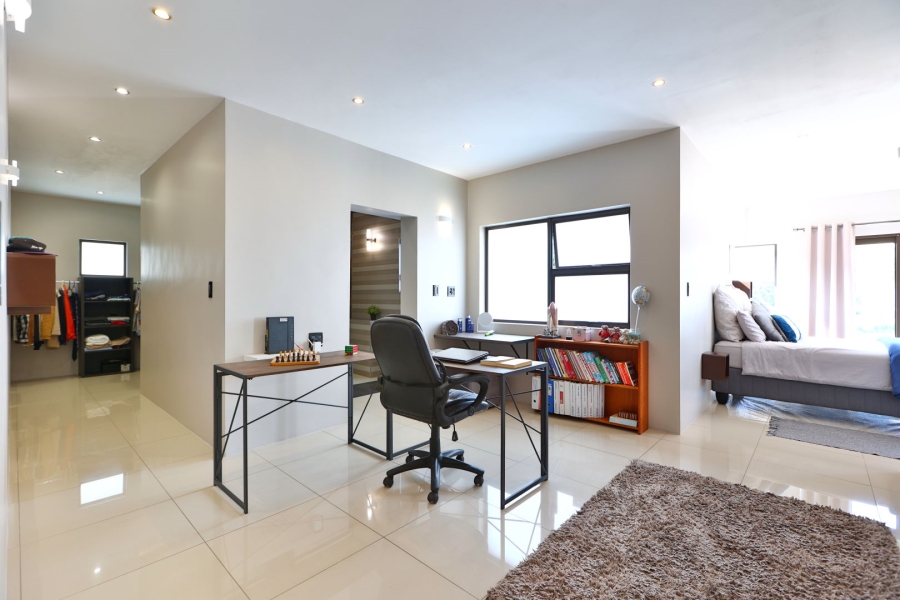 4 Bedroom Property for Sale in Carlswald North Estate Gauteng