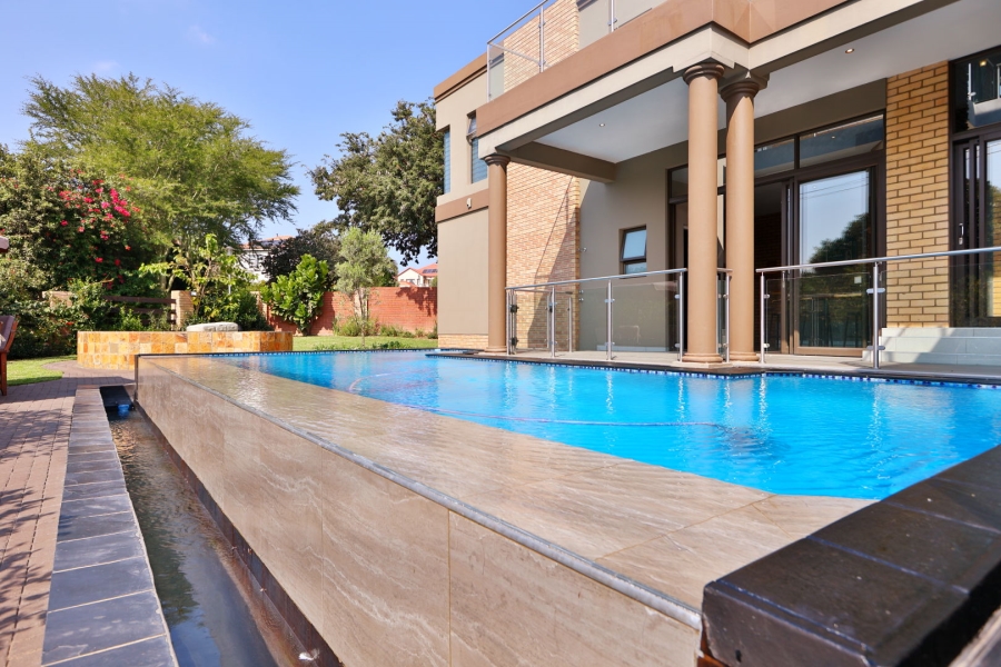 4 Bedroom Property for Sale in Carlswald North Estate Gauteng