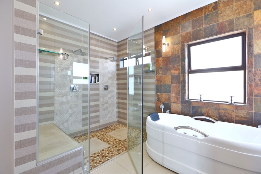 4 Bedroom Property for Sale in Carlswald North Estate Gauteng