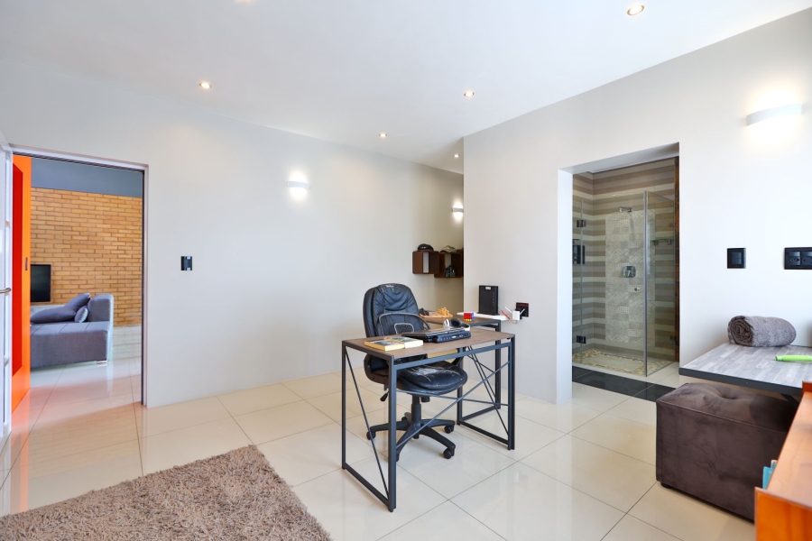 4 Bedroom Property for Sale in Carlswald North Estate Gauteng