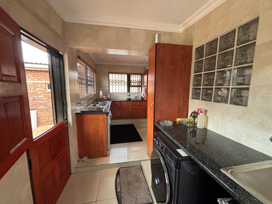 4 Bedroom Property for Sale in Florida Gauteng