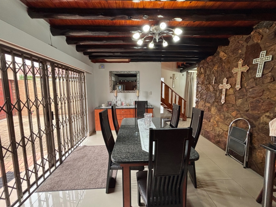 4 Bedroom Property for Sale in Florida Gauteng