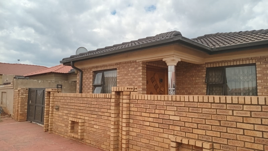 3 Bedroom Property for Sale in Vosloorus Ext 7 Gauteng