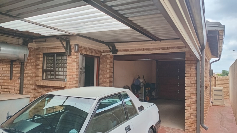 3 Bedroom Property for Sale in Vosloorus Ext 7 Gauteng